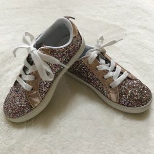 Carter’s Girls Glitter Sneakers! Size 11!